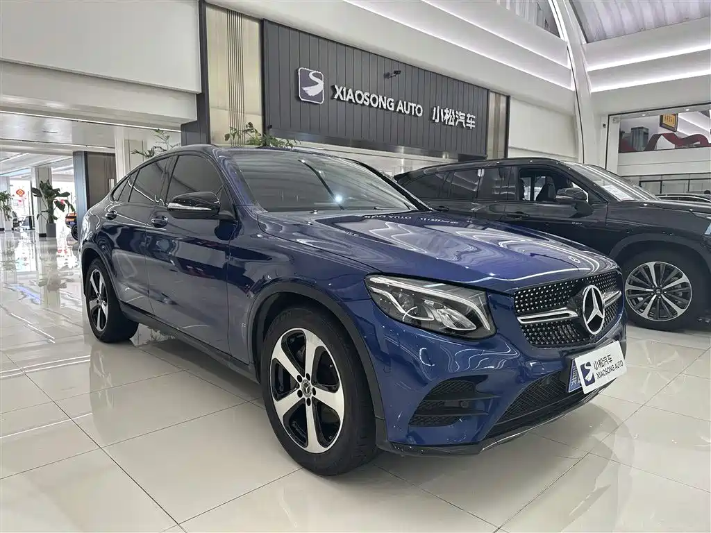 Mercedes-Benz GLC Coupe 2018 GLC 200 4MATIC Coupe SUV фото 4