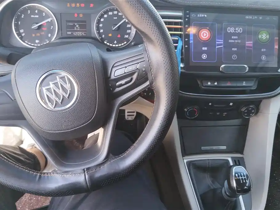 Buick Excelle 2018 15T Manual Elite (China V) фото 12