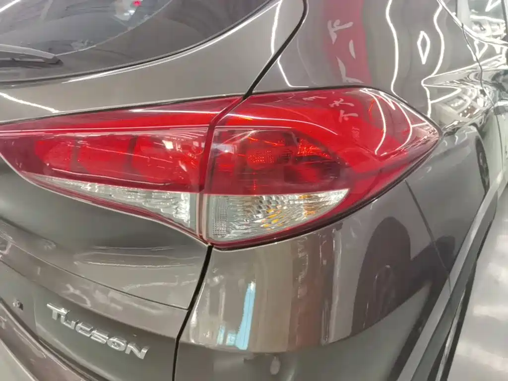 صورة 8 - Hyundai Tucson