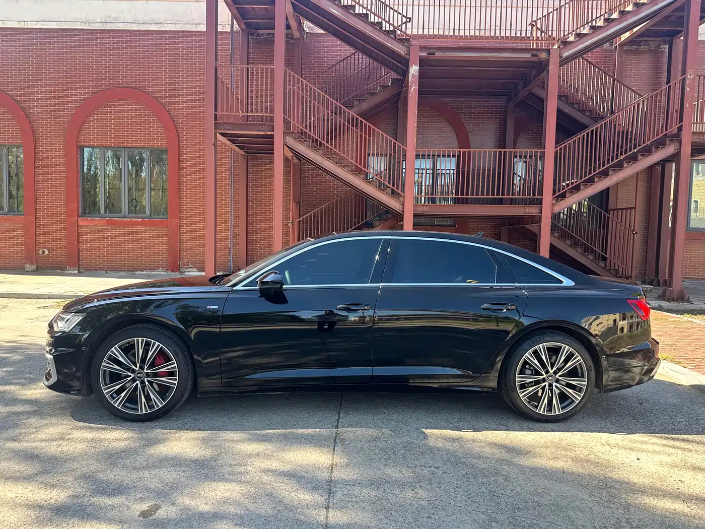 Audi A6L 2025 Model Year Facelift 45 TFSI Premium Sport фото 4