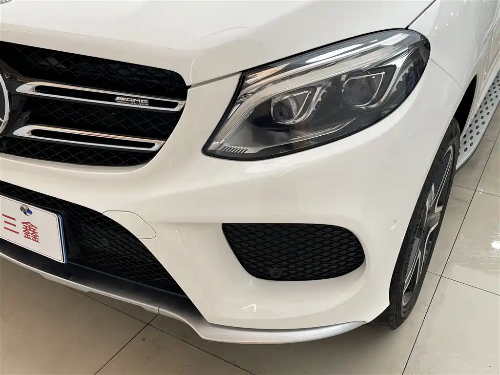 Mercedes-Benz GLE AMG 2017 AMG GLE 43 4MATIC фото 6