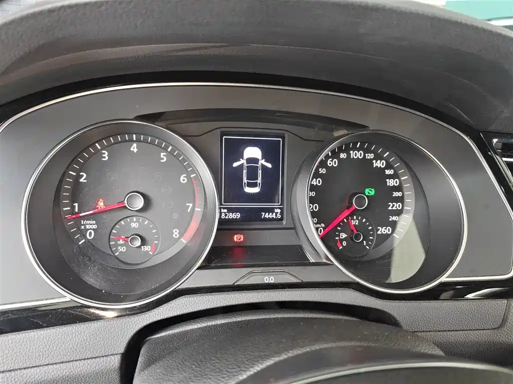 Volkswagen Magotan 2019 330TSI DSG Luxury Class China VI фото 12