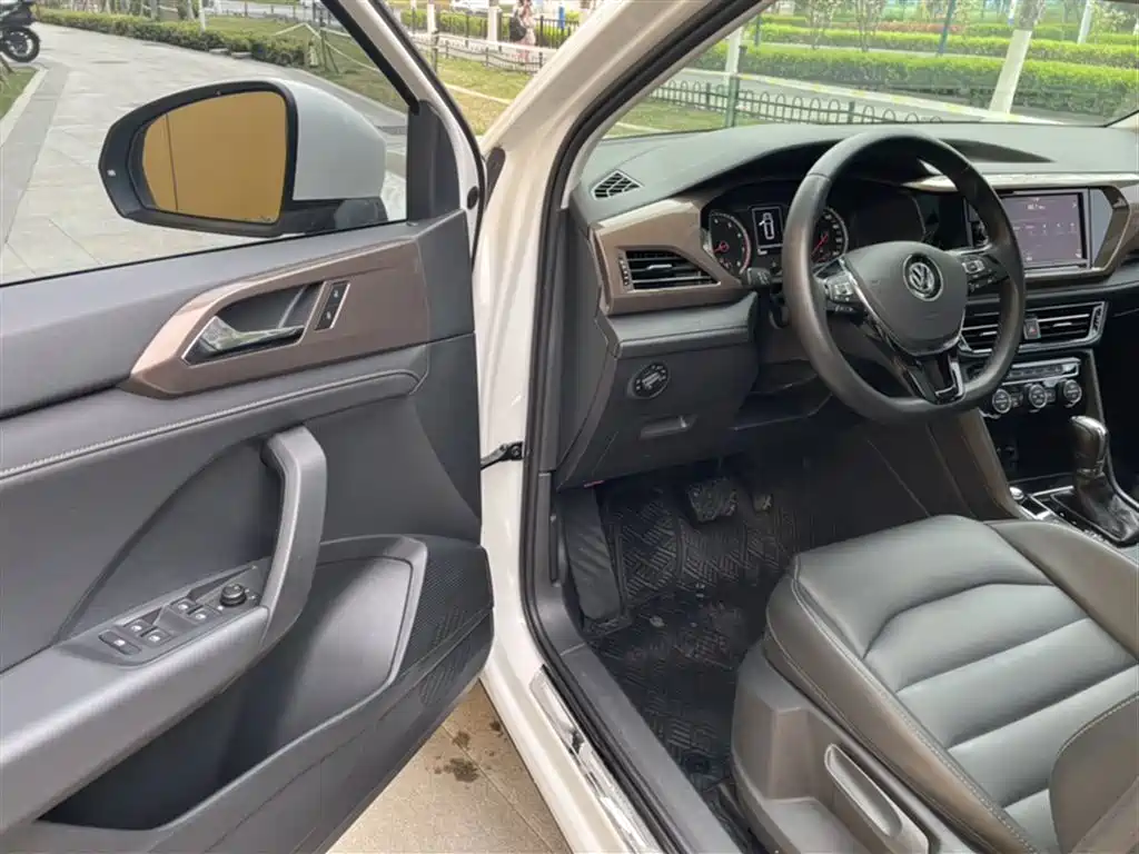 Volkswagen Tharu 2019 330TSI AWD Luxury Edition China VI фото 12