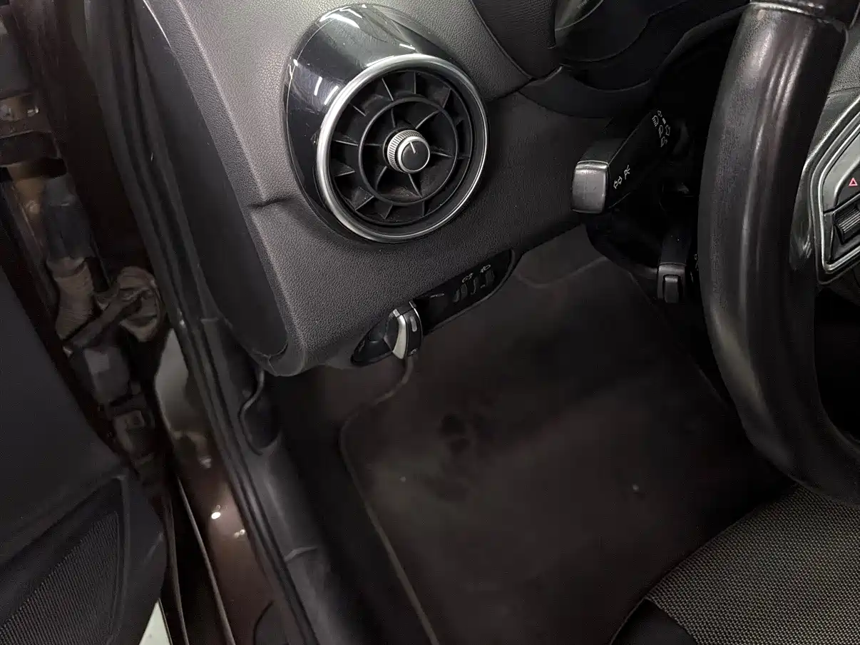 Audi A1 2014 2014 30 TFSI Sportback Comfort