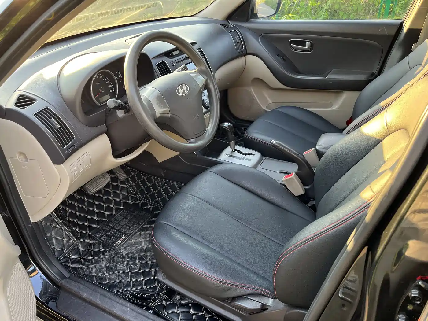 Hyundai Elantra 2011 1.6L Automatic Comfort фото 7
