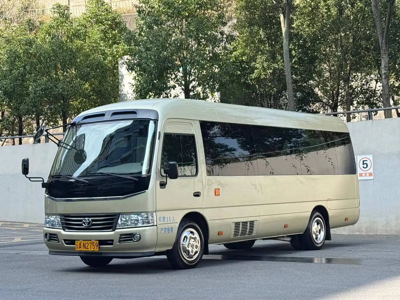 Toyota Coaster 2019 4.0L Luxury Vehicle GRB53L-ZCMEK 20-seater 9GR