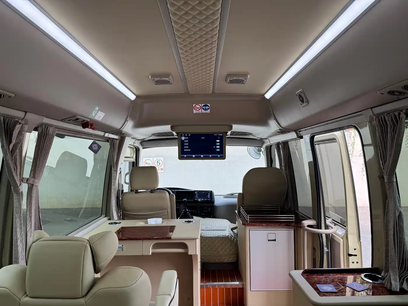 Toyota Coaster 2019 4.0L Luxury Vehicle GRB53L-ZCMEK 20-seater 9GR фото 20