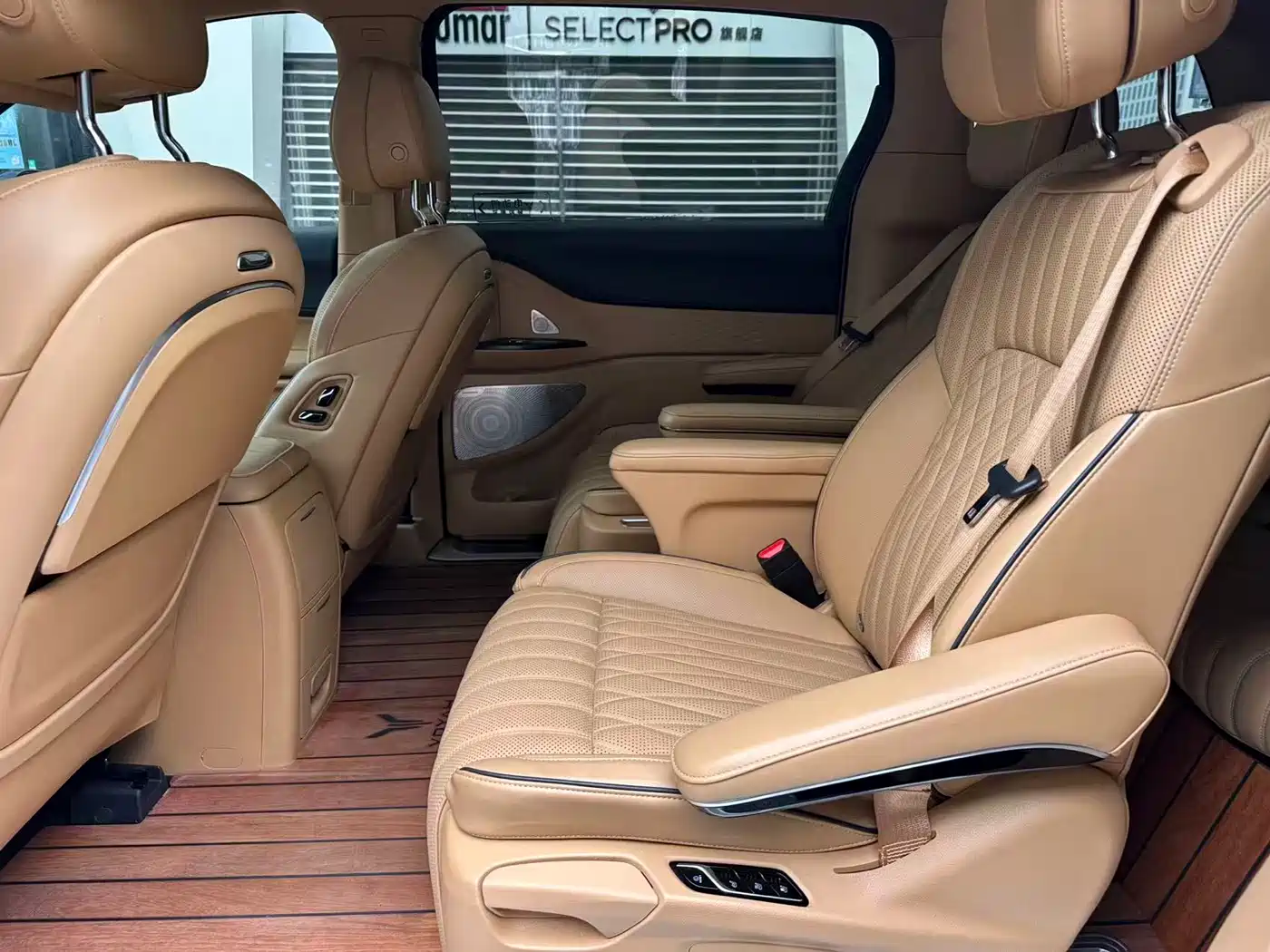 Voyah Auto Voyah Dreamer 2022 Low-carbon Dream+Smart Package фото 8