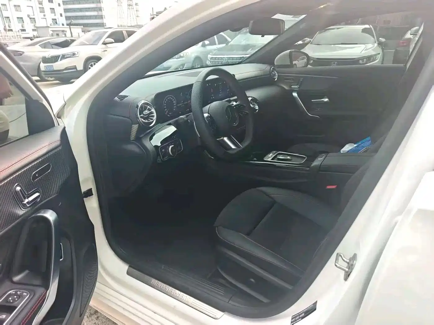 Mercedes-Benz A-Class 2025 2025 A 200 L Fashion Edition