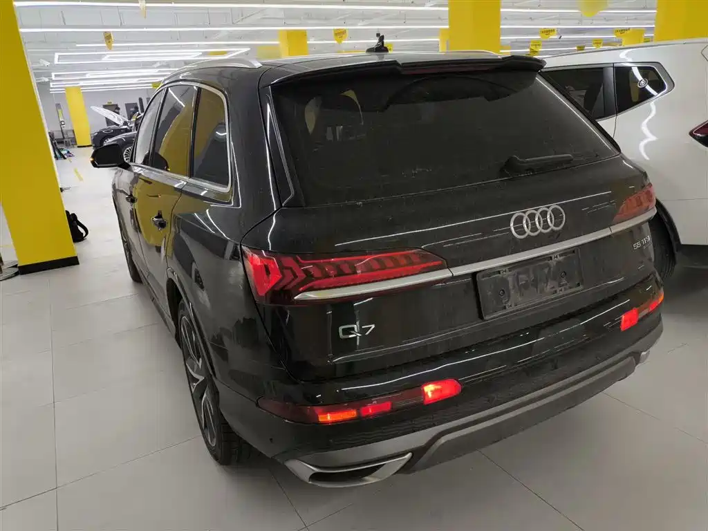 Audi Q7 2021 55 TFSI quattro S line Sport фото 25