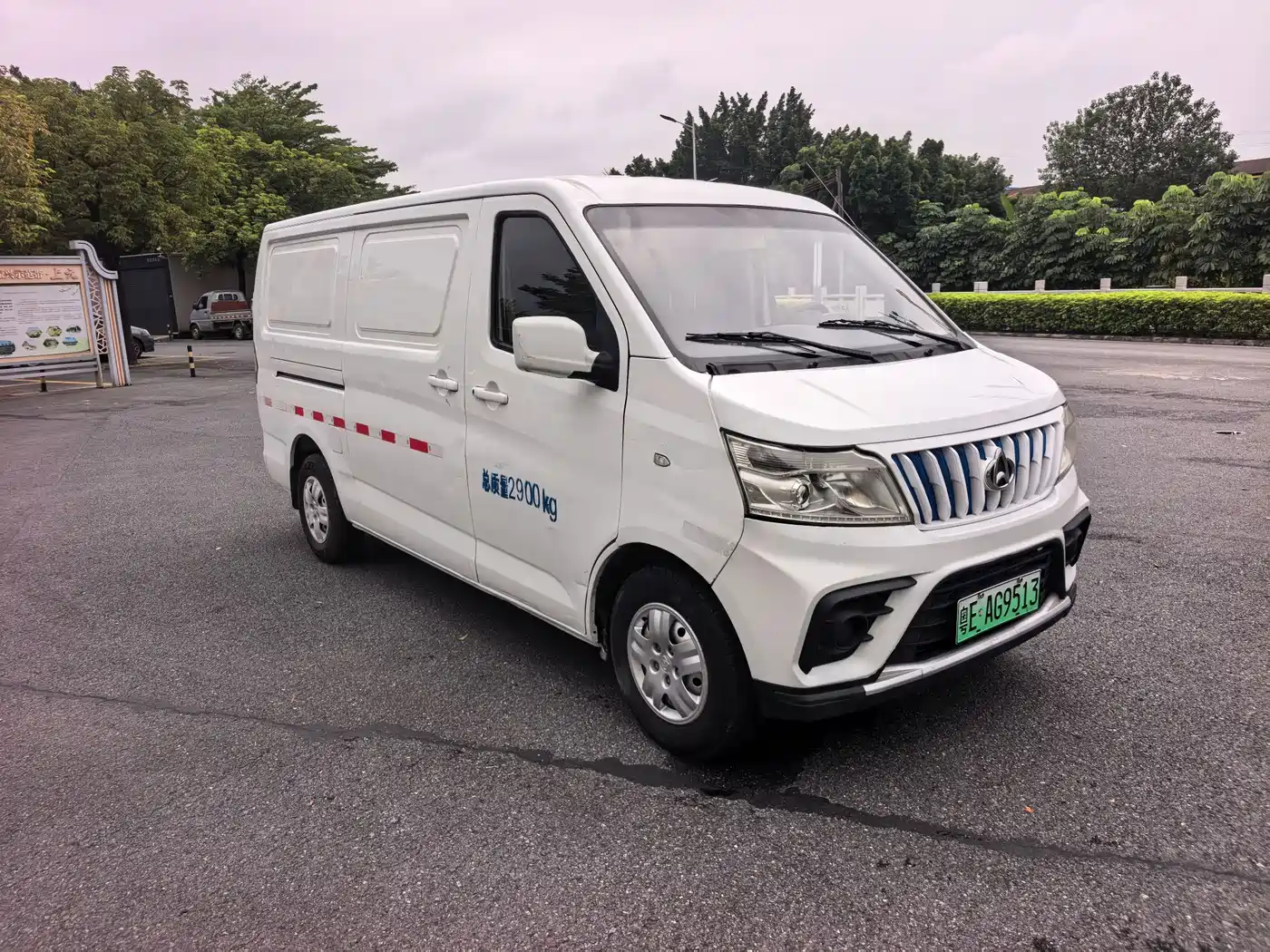 Changan Kaicheng Changan Ruixing EM80 2024 2023 Model Flat Roof Dual Sliding Doors 2-Seater 60kW 41.932kWh