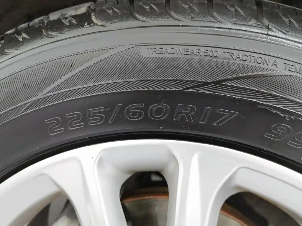 Dongfeng Fengguang Fengguang 580Pro 2019 2020 280TGDI CVT Driving Leader
