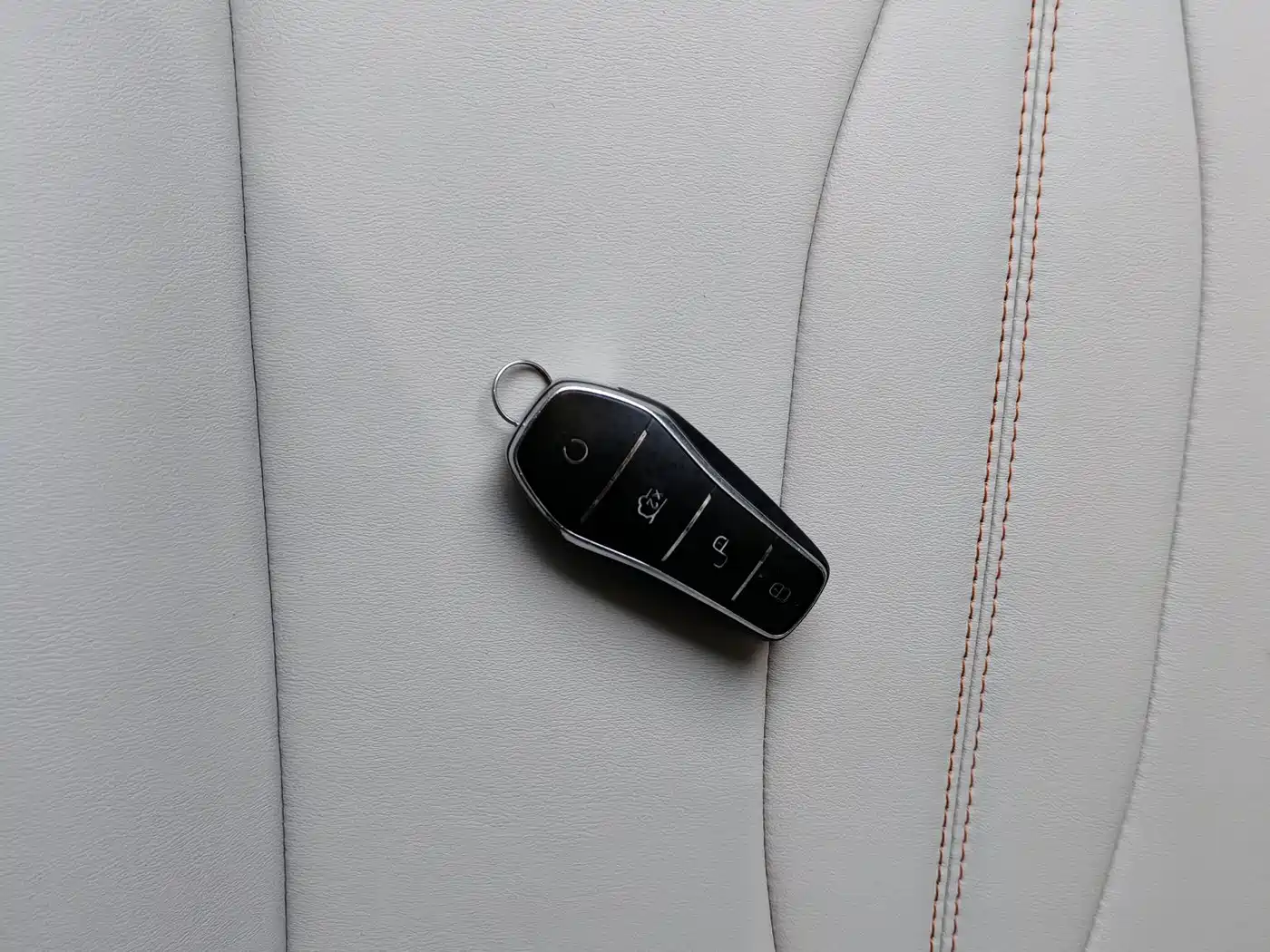 BYD Song PLUS PHEV 2024 Glory Edition EV 520km Luxury фото 15