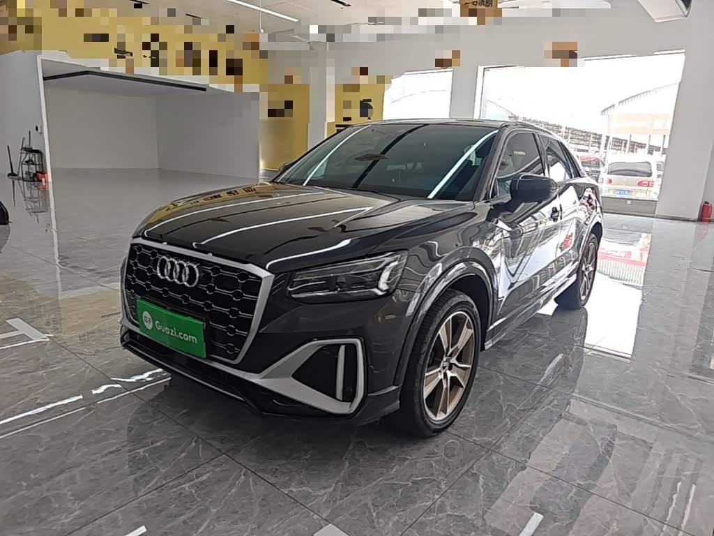 Audi Q2L
