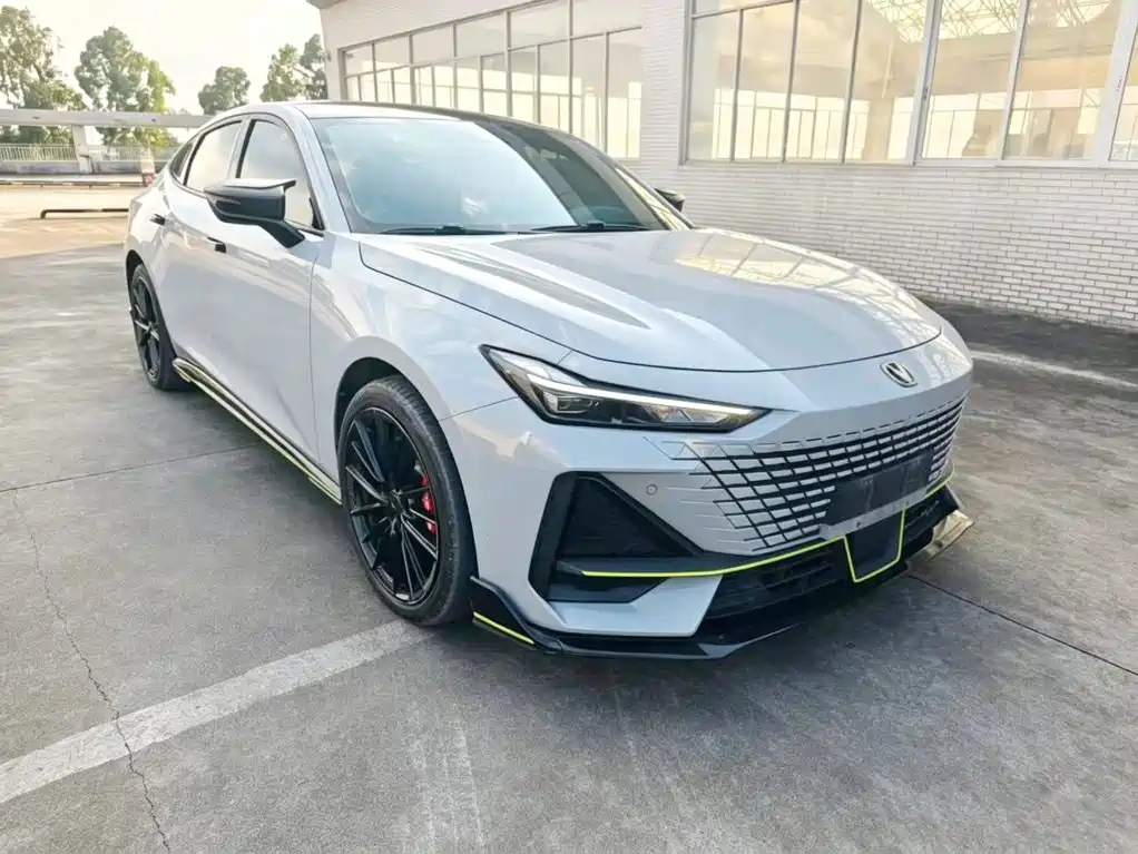 Changan UNI-V 2022 2022 1.5T Sport Edition
