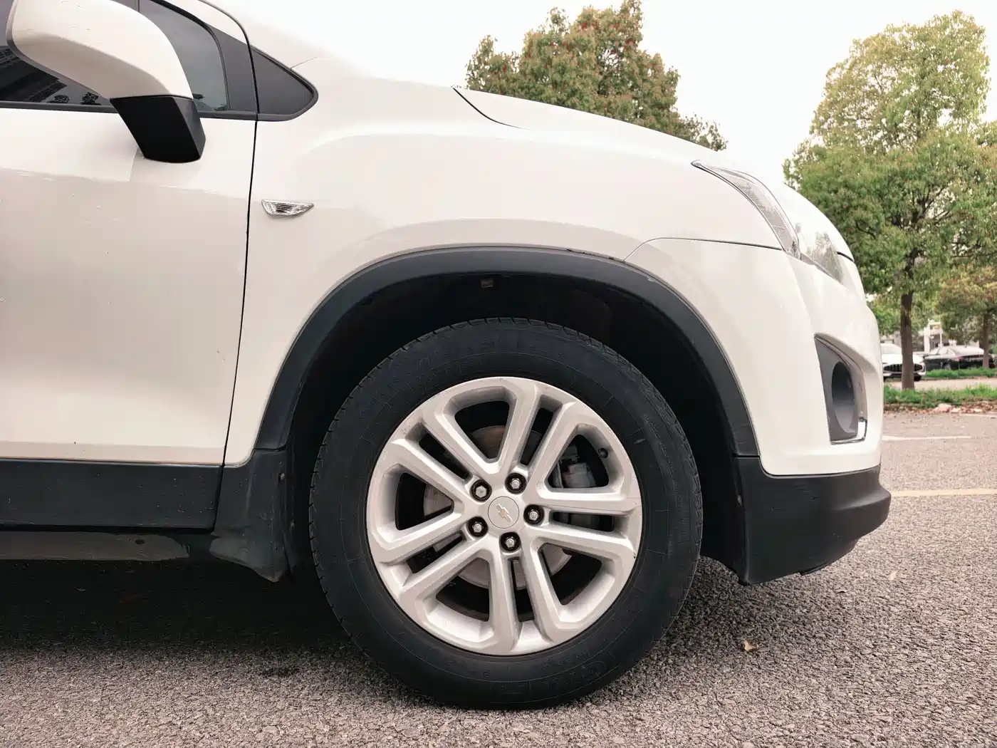 Chevrolet Trax 2016 1.4T Automatic 2WD Comfort Sunroof Edition фото 25
