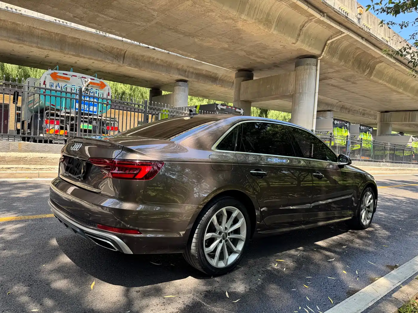 Фото 7 - Audi A4L
