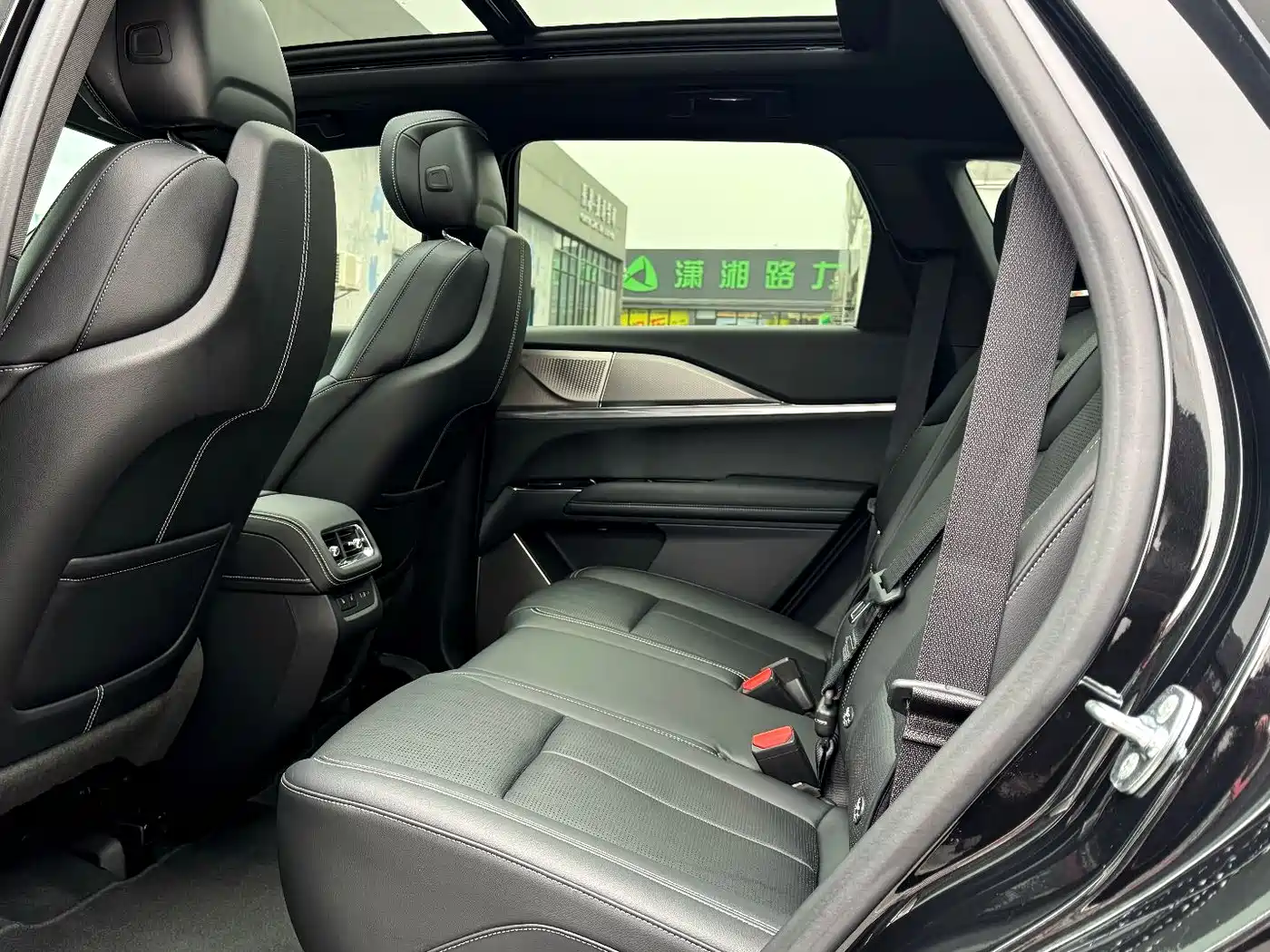Cadillac XT5 2025 2.0T Premium Model фото 11