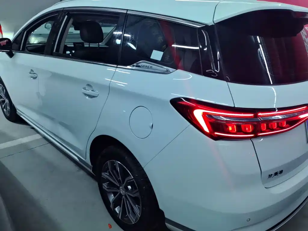 BYD Song MAX 2021 2021 Upgrade 1.5T Automatic Premium Edition 7-Seater