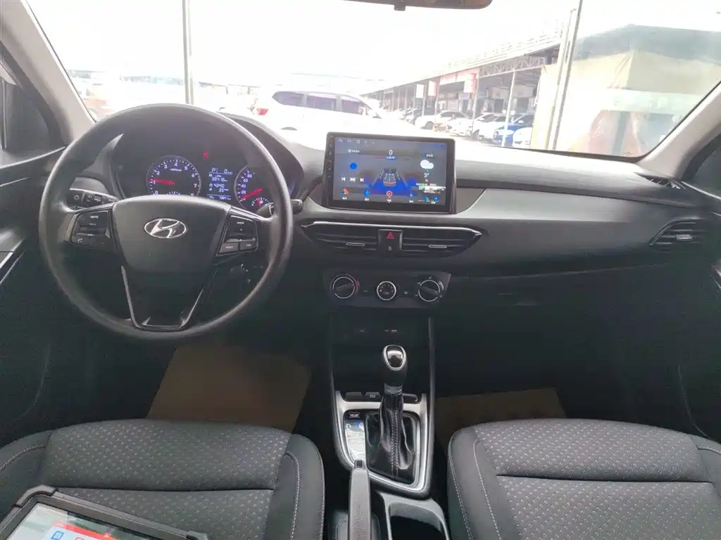 Hyundai Elantra 2020 1.6L Auto GL Pleasing Edition фото 10