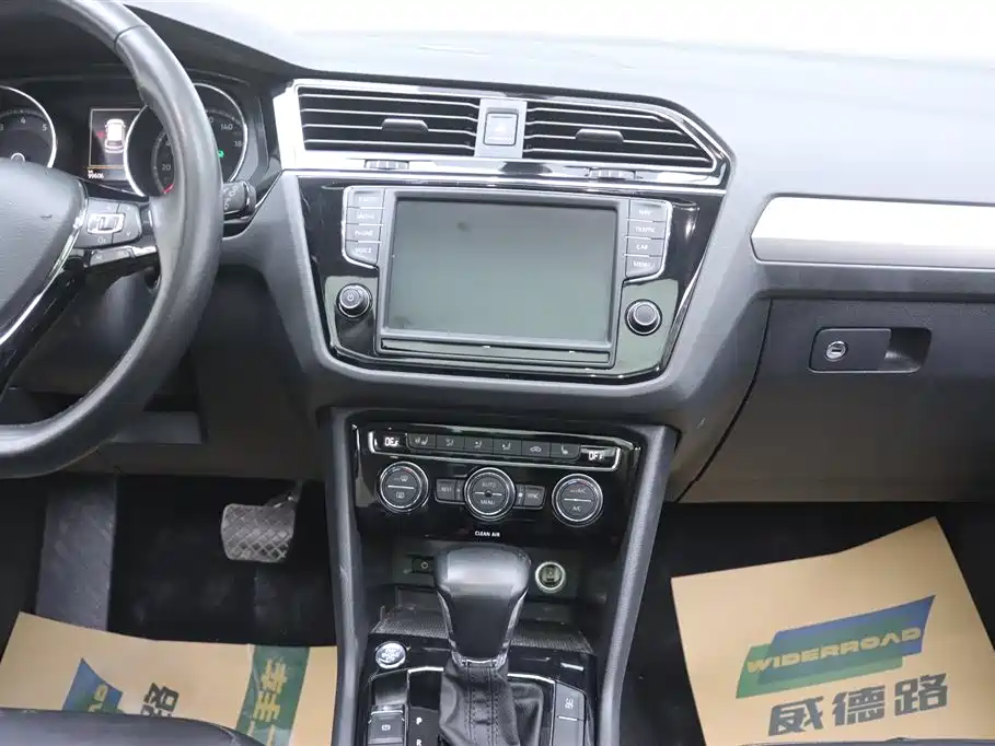 Volkswagen Tiguan L 2018 330TSI Automatic 2WD Luxury Edition фото 25