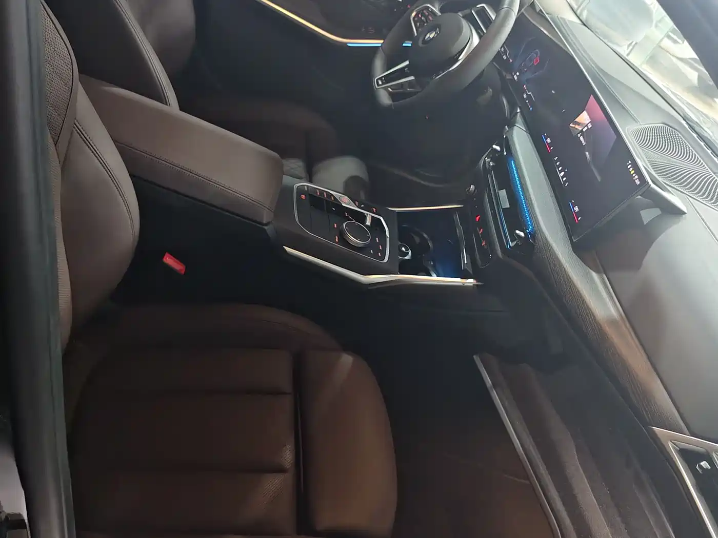 BMW 3 Series 2025 325Li M Sport Package фото 7