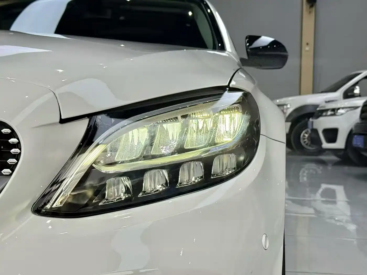 MERCEDES-BENZ C CLASS