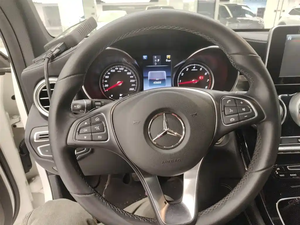 Mercedes-Benz GLC 2016 GLC 200 4MATIC фото 7