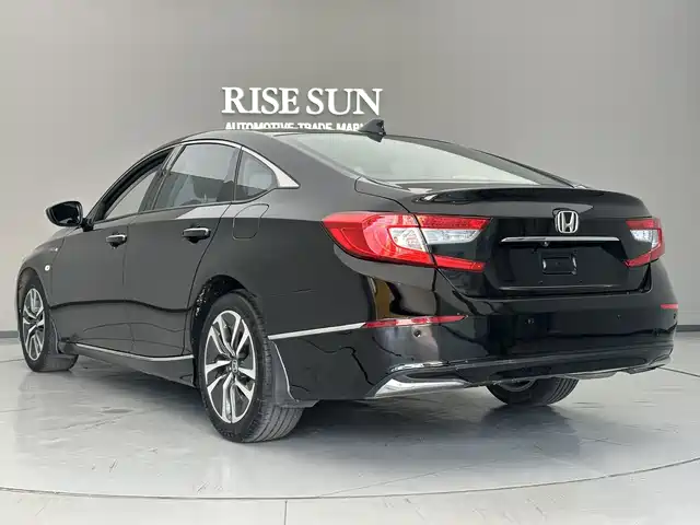 Honda Accord 2018 Sharp Hybrid 2.0L Sharp Cool Edition China VI — фото 5