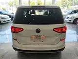 Photo 6 - Volkswagen Touran