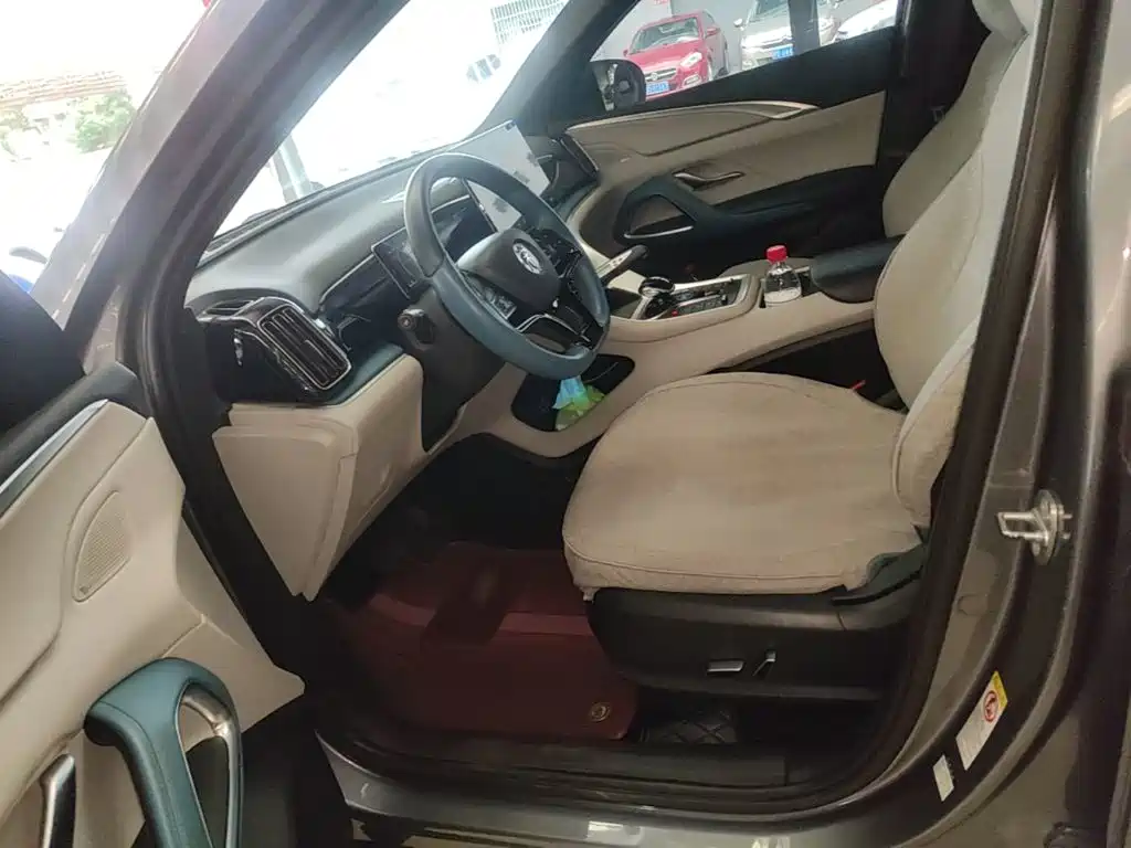Photo 15 - BYD Song Pro