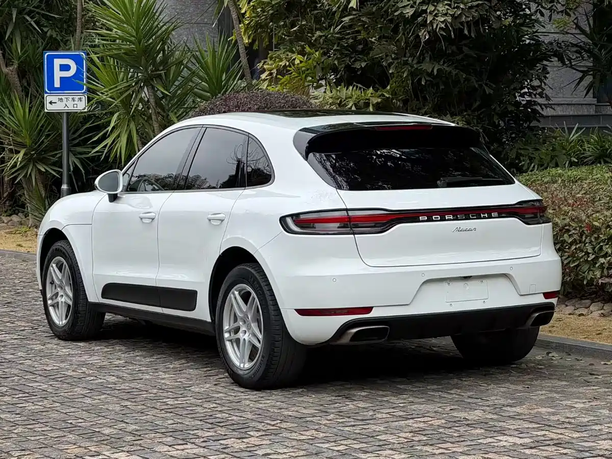 Porsche Macan 2018 Macan 2.0T фото 8
