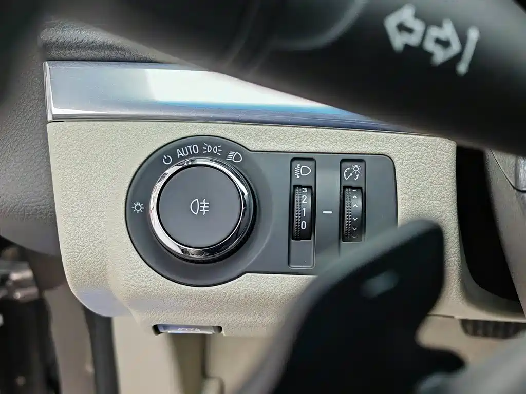 Buick GL8 2021 Land Business Class 652T Luxury фото 21