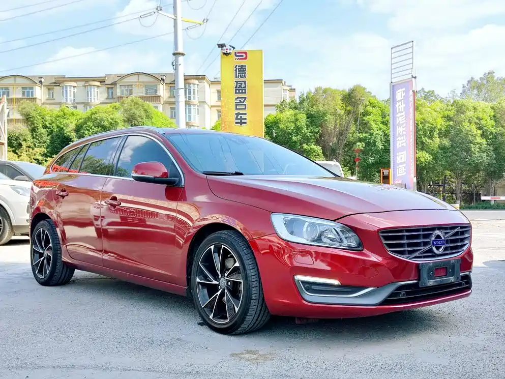 Фото 3 - Volvo V60