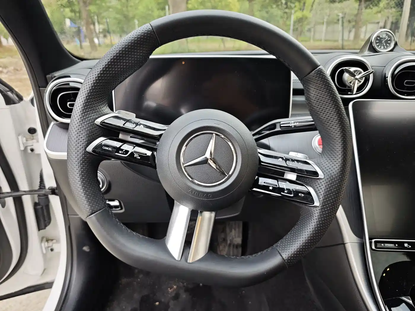 Mercedes-Benz C-Class 2023 Facelift C 200 L Sport Edition фото 18