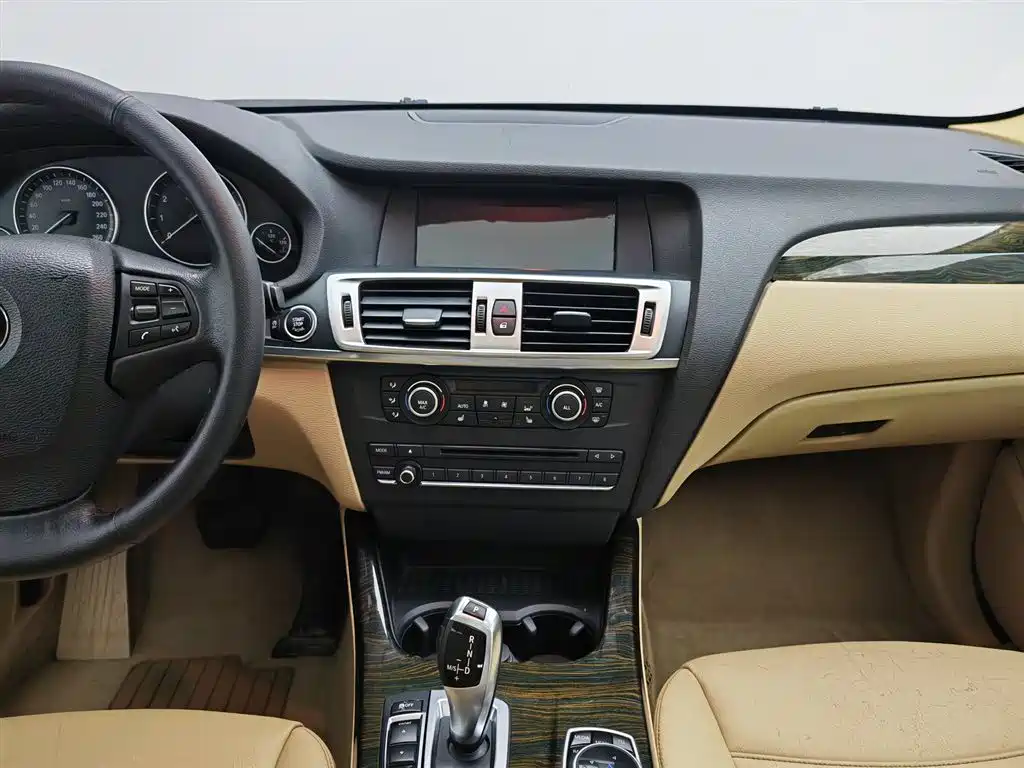 BMW X3 (Import) 2013 Facelift xDrive20i Luxury фото 12