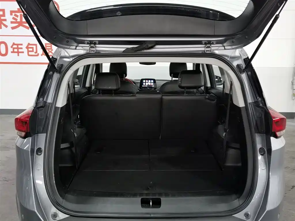 Chevrolet Volando 2018 Redline 530T Auto Premium Edition (5+2 seats) China V фото 16