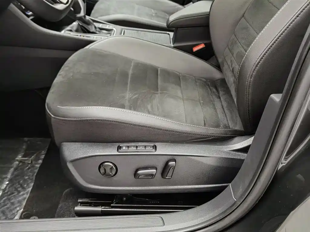 Volkswagen Sagitar 2021 280TSI DSG Excellence Edition фото 20