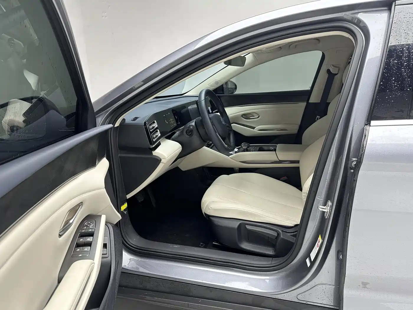 BYD Qin L 2024 2024 DM-i 80KM Leading Edition