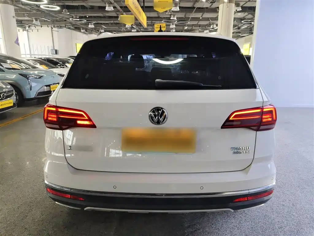 صورة 6 - Volkswagen Tharu