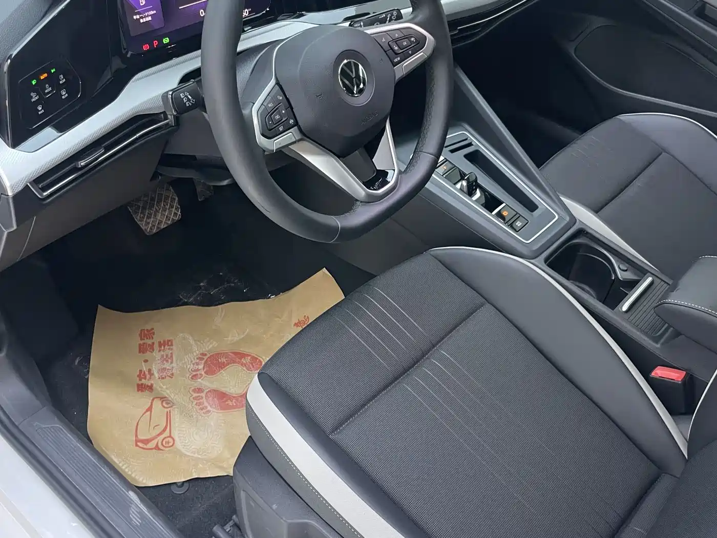 Volkswagen Golf 2023 280TSI DSG Pro фото 16