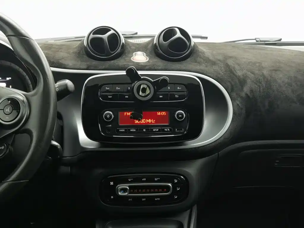 Photo 12 - smart fortwo