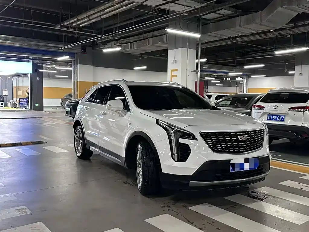 Фото 3 - Cadillac XT4
