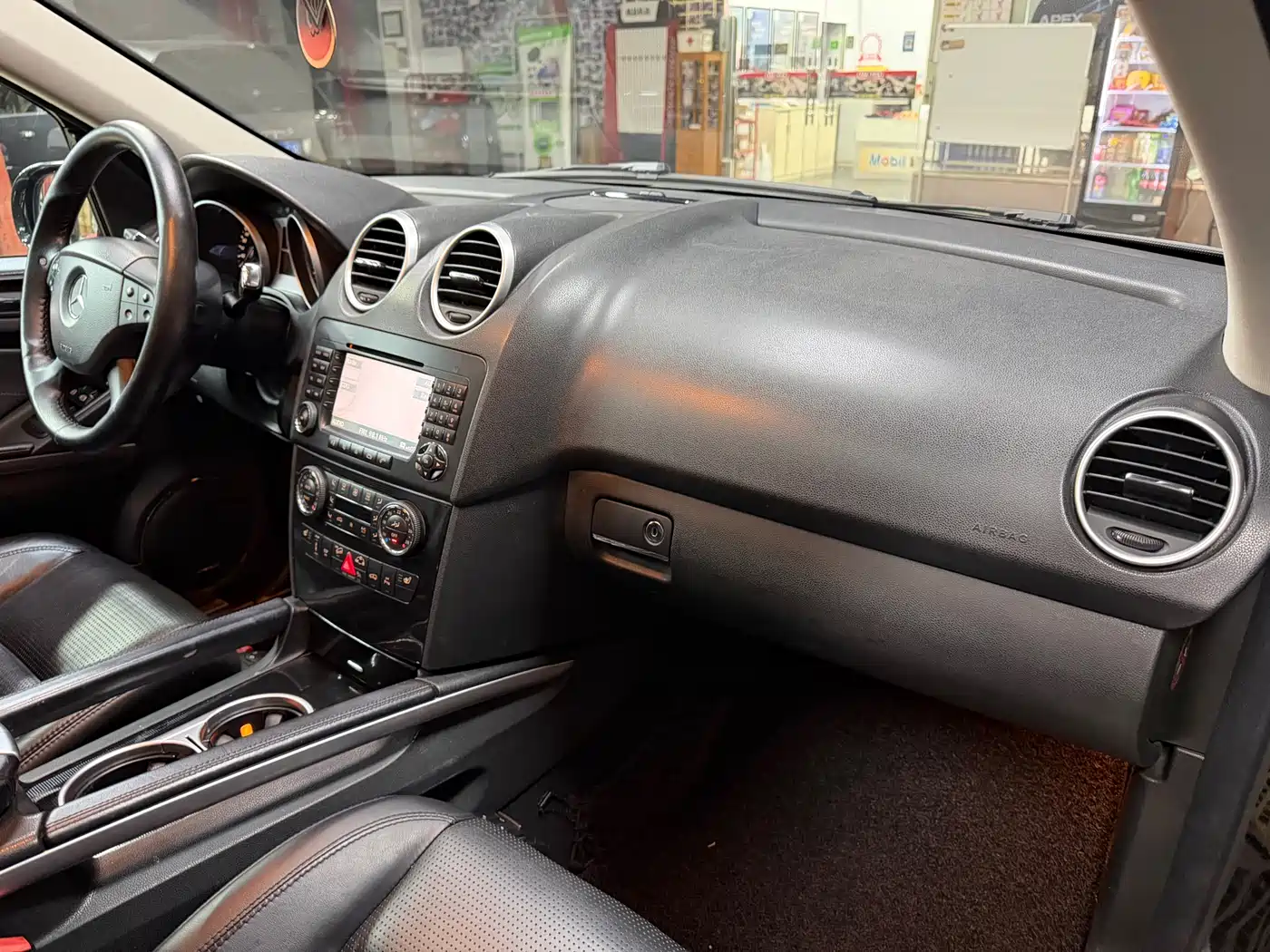Mercedes-Benz M-Class AMG 2007 AMG ML 63 фото 14