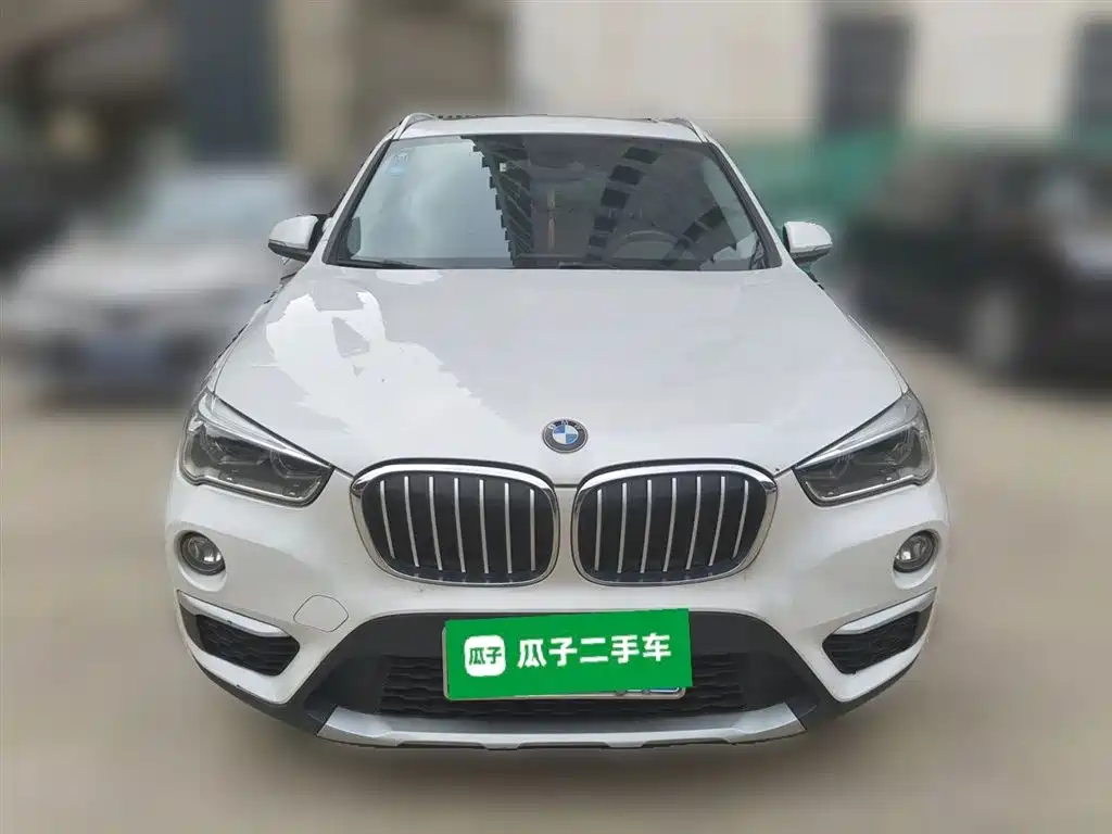 BMW X1 2019 sDrive18Li Premium Model фото 24