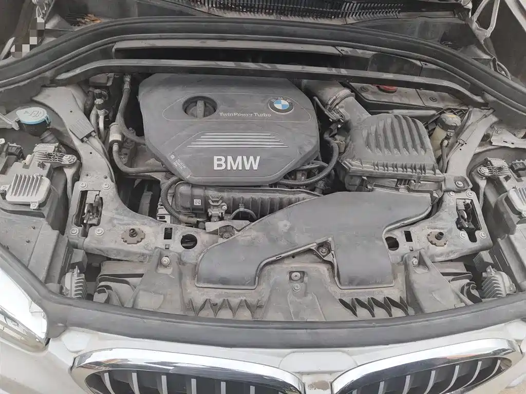 BMW X1 2019 sDrive18Li Premium Model фото 11