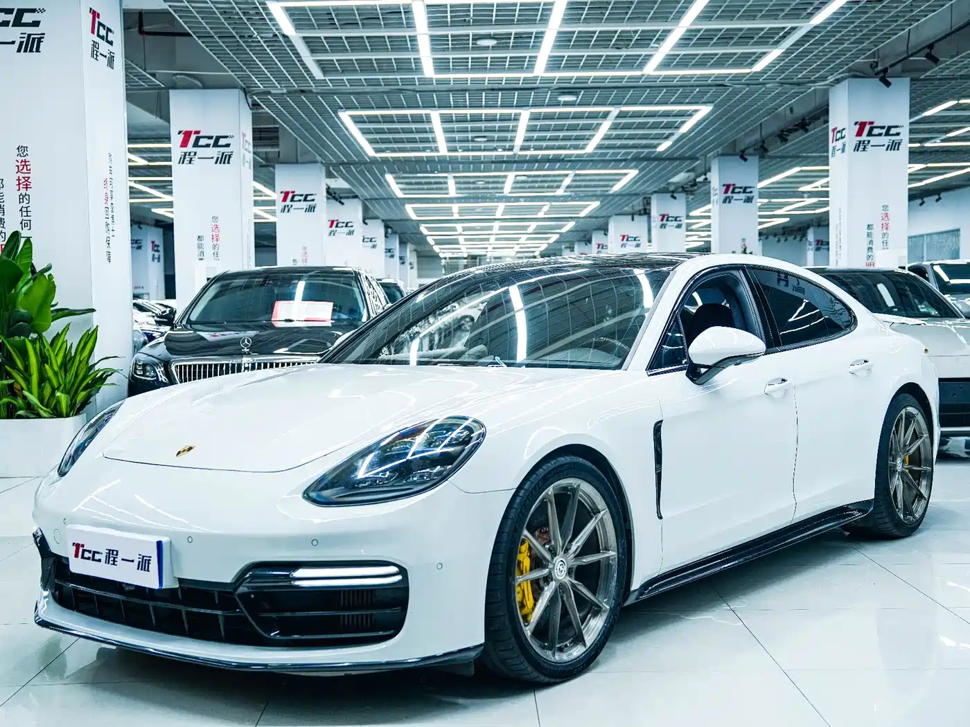 Porsche Panamera 2017 Panamera Turbo 4.0T фото 10