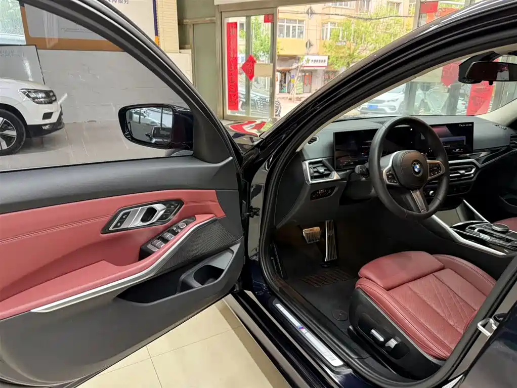 BMW 3 Series 2023 320Li M Sport Package фото 17