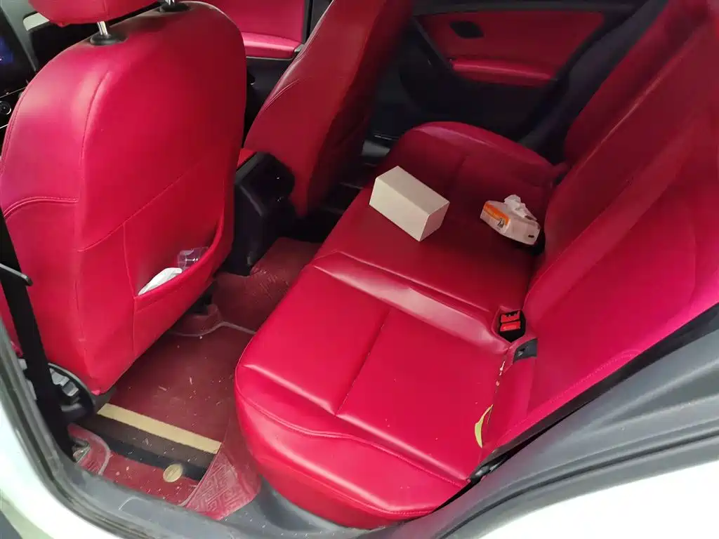 Volkswagen Golf 2018 1.6L Automatic Fashion фото 13