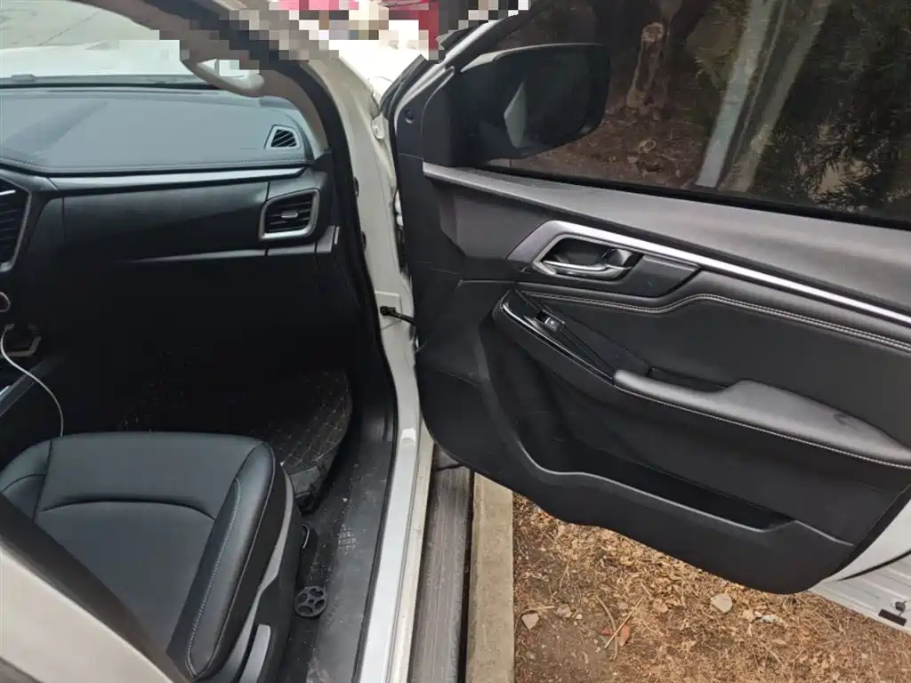 Isuzu Lingtuo 2024 2023 2.5T Automatic 2WD Diesel Standard Wheelbase Lingdong Edition
